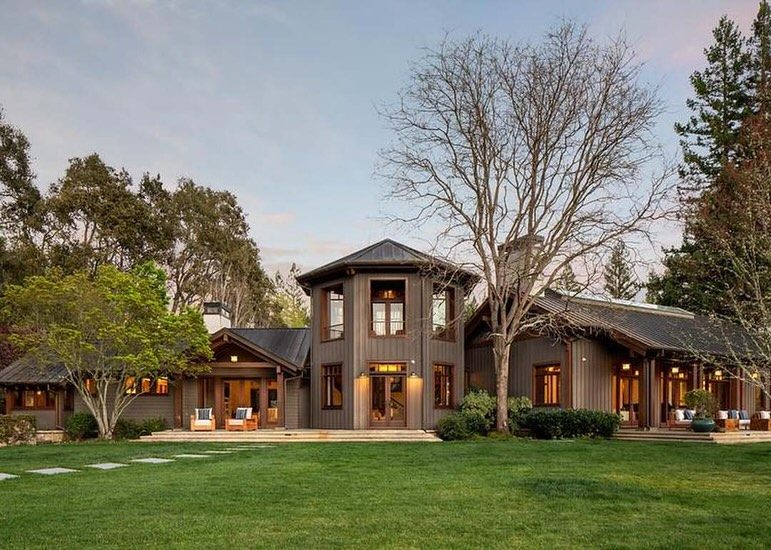 Woodside has stronger lots and privacy than most of Menlo Park and Palo Alto. More exclusive too.

The price difference stopped being the difference a long time ago.