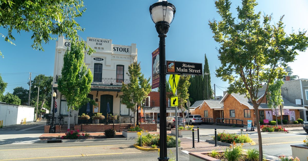 Elk Grove Corporate Relocation Guide: Navigating Record-High Rent, Market Trends, and Housing Allowances