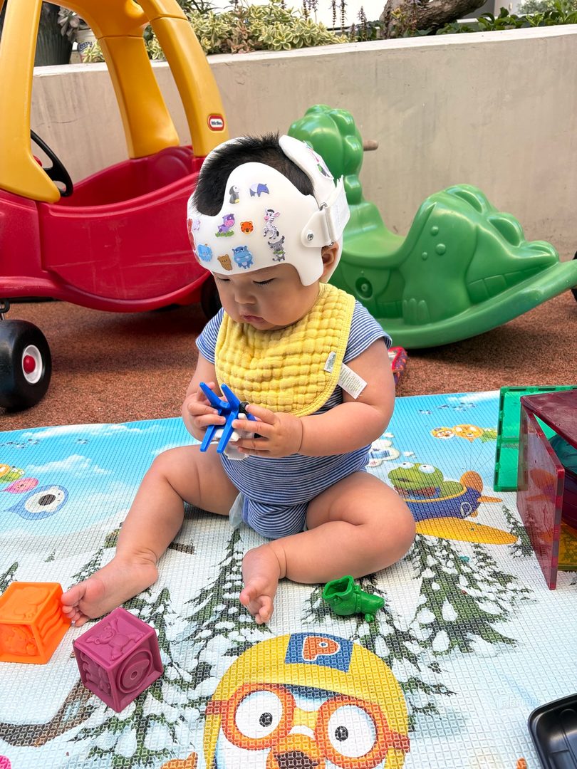 Same daycare, built-in best friend 💛
Casey and Alexander are at the same daycare now — she watches over him, he trails after her, and they play side by side all day 🥹
My mama heart is so full. Nothing sweeter than siblings growing up together 💕
Fellow parents — what's your favorite daycare, and what do you look for when choosing one? 👇
Stacy Huang · (415) 840-5704 · DRE #02022230
@bayareahothome