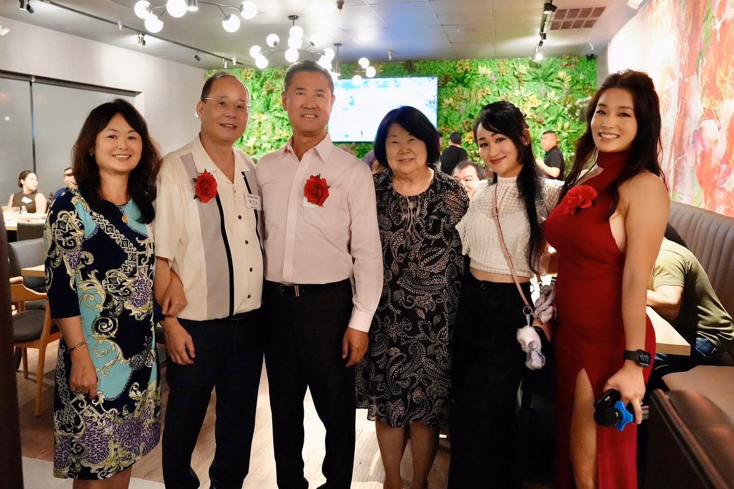 ✨ Last night, I had the great honor of serving as the MC for the Grand Opening of Yama Sushi’s fifth location.

We were joined by 182 distinguished guests, with speical guests Phoenix Mayor Kate Gallego、Phoenix Vice Mayor
Ann O'Brien、Chandler Former Vice Mayor / Current Council Matt
Orlando、Arizona State Senate President WarrenPetersen、City of Phoenix, Community and Economic Development Karla Scott、Director of Community and Economic Development Chris Mackay、Director of Planning and Development Josh Bednarek with team , Jack Roberts、Anthony Lopez Bernal、Michael Mineo，Daniel Benson、 Martin Perez、 Juan Batres、 Abby
Garcia etc, 

🎀 The ribbon-cutting ceremony, held in such a vibrant atmosphere, not only marked a new chapter for Yama Sushi in Arizona, but also highlighted how 808 Asian Plaza is gradually becoming a true Community Hub in North Phoenix. With diverse offerings in dining, shopping, and education (including Green Apple Preschool), it is bringing new energy to the Asian and Chinese community.

🌟 I am deeply grateful for the support and presence of every guest. This was not only a milestone for Yama Sushi, but also an important step forward for the growth of the North Phoenix community.

With TSMC driving industrial development and more than 200 new residents moving into Phoenix every day, the prosperity and future of this area are truly something to look forward to!

An old Chinese saying “When a noble person goes out, storms and rains often follow. “ - yesterday, our special guests braved the storm to land in AZ. And like the Phoenix that soars above, this city truly continues to rise 🐦‍🔥.

📍 Yama Sushi House Union Hills  718 E Union Hills Dr, Phoenix, AZ 85024