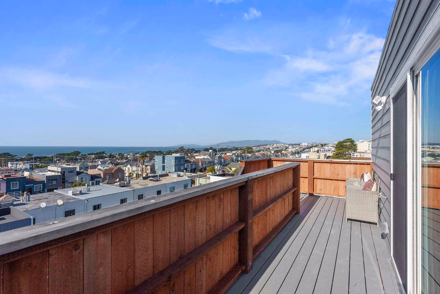#justlisted 1923 32nd Ave is rare combination of size, views, and updates in the Sunset. 6 beds, 4 baths across nearly 3,400 sq ft with walk-out view decks from all levels, this home is ideal for growing families or multi-generational living. Welcome home!