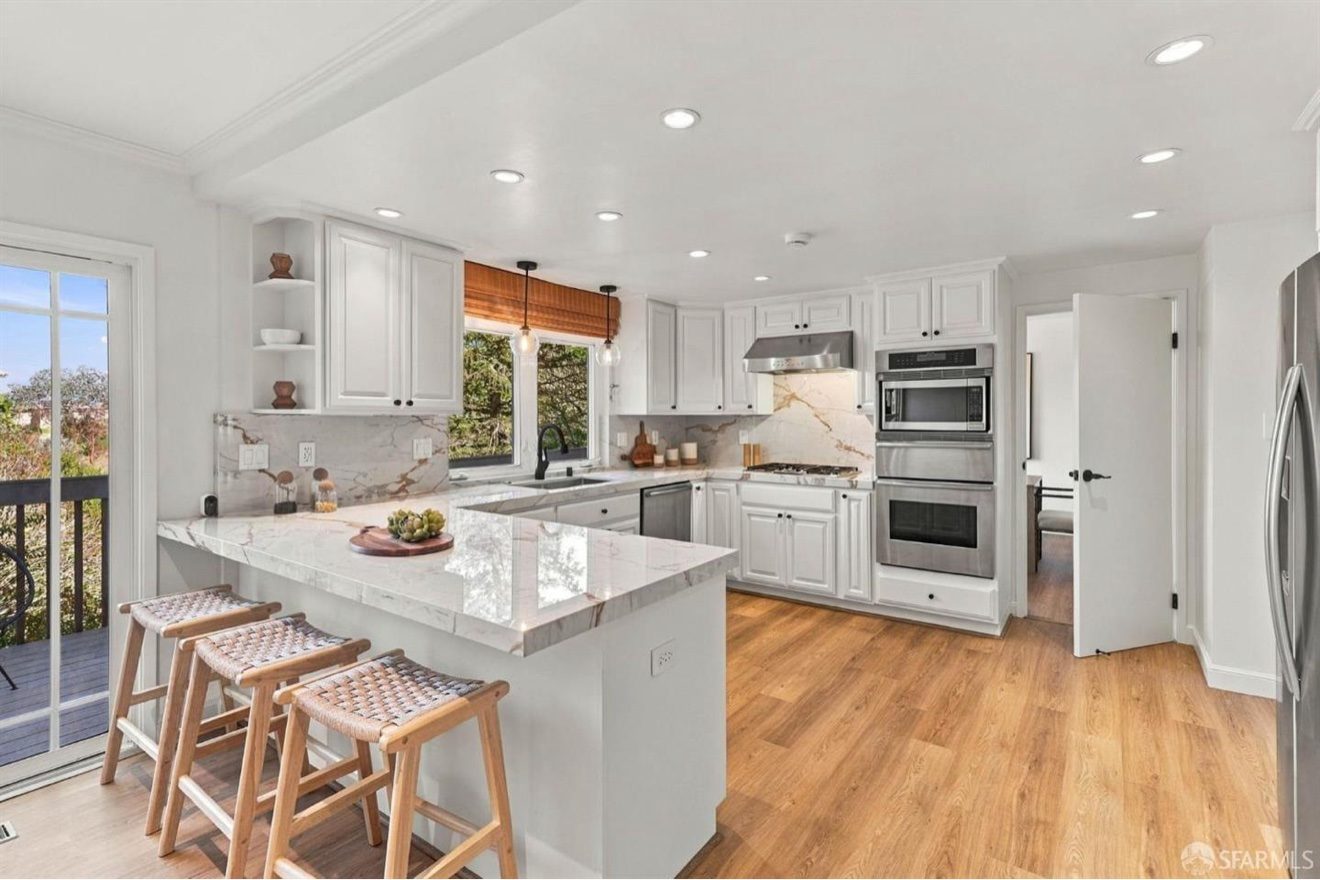 🏡 San Mateo Home Spotlight: Your Next Home Could Be Here! 👀
📍 1711 Parkwood Dr, San Mateo
🎈10/18: 2-4pm
✨ 4 beds | 2.5 baths | 2,610 sq. ft.
🌄 Canyon views, spacious decks & modern updates!
Dreaming of Peninsula living? 🏡 DM me today to schedule a private tour or get more details before you miss out!
📩 Message me "SAN MATEO" to take the next step toward your new home!
— Stacy Huang | KW Advisors
#SanMateoRealEstate #BayAreaHomes #PeninsulaRealEstate