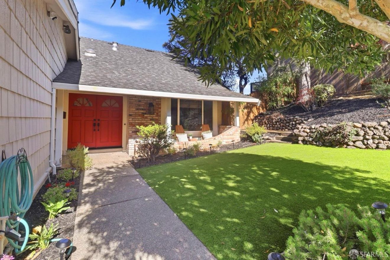 🏡 San Mateo Home Spotlight: Your Next Home Could Be Here! 👀
📍 1711 Parkwood Dr, San Mateo
🎈10/18: 2-4pm
✨ 4 beds | 2.5 baths | 2,610 sq. ft.
🌄 Canyon views, spacious decks & modern updates!
Dreaming of Peninsula living? 🏡 DM me today to schedule a private tour or get more details before you miss out!
📩 Message me "SAN MATEO" to take the next step toward your new home!
— Stacy Huang | KW Advisors
#SanMateoRealEstate #BayAreaHomes #PeninsulaRealEstate