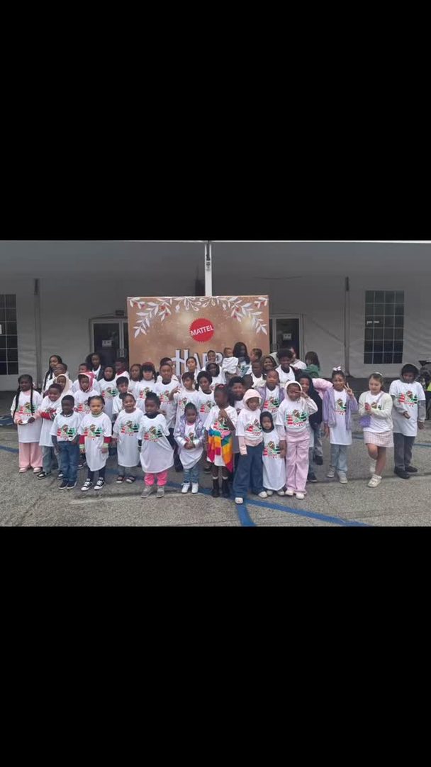 Thank you @deandre, @msjacquetaylor, and the 6 Days of Giving Campaign for blessing @houseofrefugecogic. We are so grateful for this blessing. Thank you for continuing to sow into our community.
