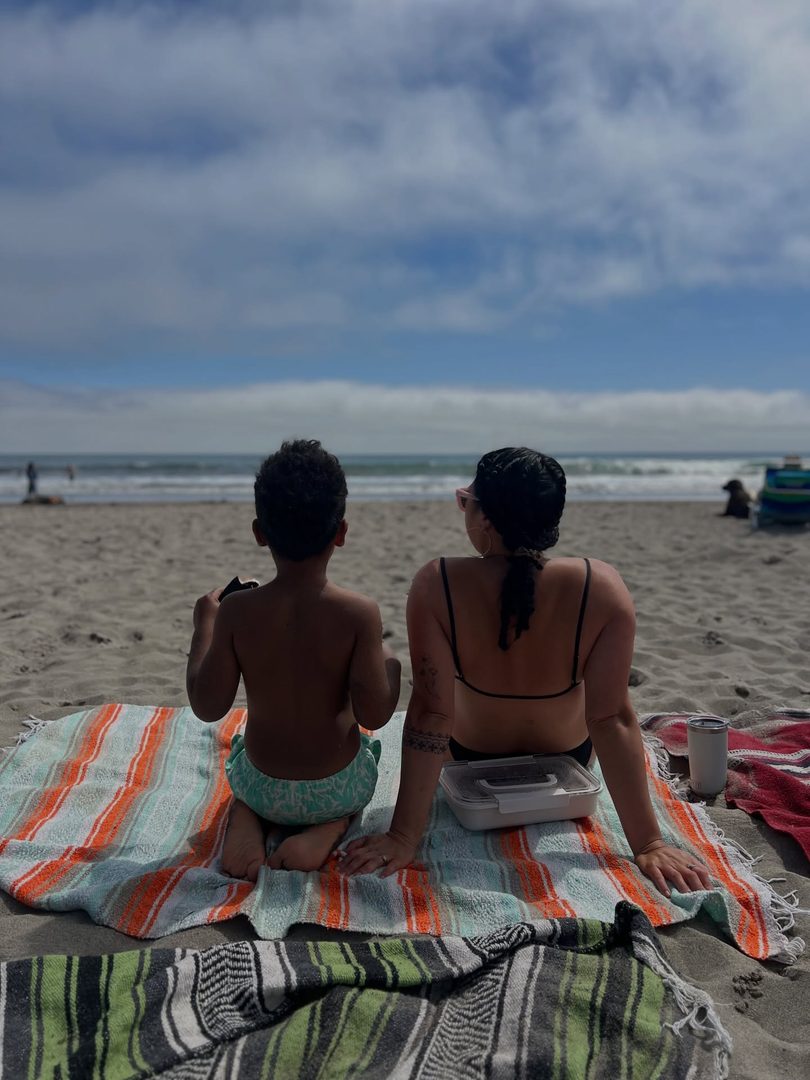 Every Fourth of July, I think about what “home” really means. ✨For me, home was never a given — it’s something I found, piece by piece, after years of moving between countries and cities before landing here in the Bay Area.
So today, whether you’re at a backyard BBQ or watching fireworks light up the sky, take a moment to feel the freedom that lets us call this place home. Grateful for the community, the people, and the everyday freedoms that make this country feel like ours.
Happy Independence Day. ❤️🤍💙
#designthelifeyouwant #FourthOfJuly #HomeIsWhereYouBuildIt #oakland #bayarealiving
