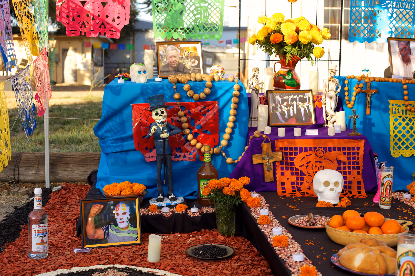 Sacramento’s Most Meaningful Halloween Weekend Gathering Is About Remembering