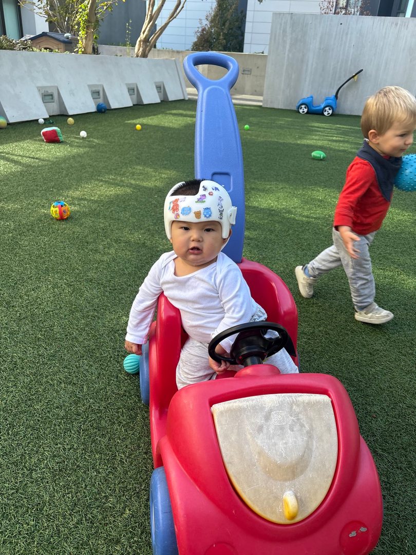 Same daycare, built-in best friend 💛
Casey and Alexander are at the same daycare now — she watches over him, he trails after her, and they play side by side all day 🥹
My mama heart is so full. Nothing sweeter than siblings growing up together 💕
Fellow parents — what's your favorite daycare, and what do you look for when choosing one? 👇
Stacy Huang · (415) 840-5704 · DRE #02022230
@bayareahothome