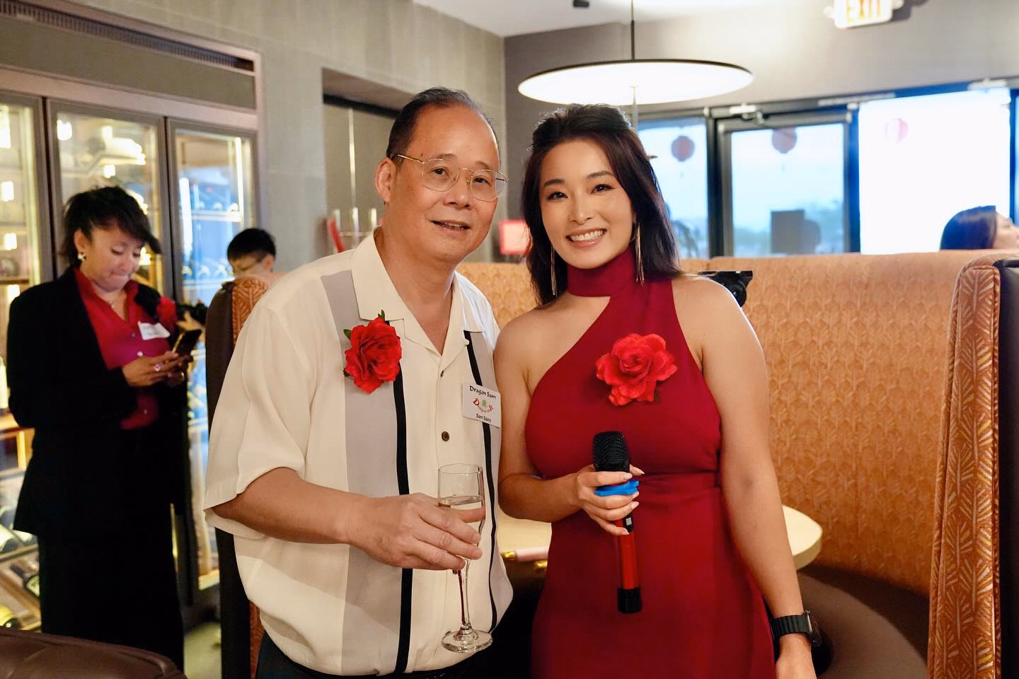 ✨ Last night, I had the great honor of serving as the MC for the Grand Opening of Yama Sushi’s fifth location.

We were joined by 182 distinguished guests, with speical guests Phoenix Mayor Kate Gallego、Phoenix Vice Mayor
Ann O'Brien、Chandler Former Vice Mayor / Current Council Matt
Orlando、Arizona State Senate President WarrenPetersen、City of Phoenix, Community and Economic Development Karla Scott、Director of Community and Economic Development Chris Mackay、Director of Planning and Development Josh Bednarek with team , Jack Roberts、Anthony Lopez Bernal、Michael Mineo，Daniel Benson、 Martin Perez、 Juan Batres、 Abby
Garcia etc, 

🎀 The ribbon-cutting ceremony, held in such a vibrant atmosphere, not only marked a new chapter for Yama Sushi in Arizona, but also highlighted how 808 Asian Plaza is gradually becoming a true Community Hub in North Phoenix. With diverse offerings in dining, shopping, and education (including Green Apple Preschool), it is bringing new energy to the Asian and Chinese community.

🌟 I am deeply grateful for the support and presence of every guest. This was not only a milestone for Yama Sushi, but also an important step forward for the growth of the North Phoenix community.

With TSMC driving industrial development and more than 200 new residents moving into Phoenix every day, the prosperity and future of this area are truly something to look forward to!

An old Chinese saying “When a noble person goes out, storms and rains often follow. “ - yesterday, our special guests braved the storm to land in AZ. And like the Phoenix that soars above, this city truly continues to rise 🐦‍🔥.

📍 Yama Sushi House Union Hills  718 E Union Hills Dr, Phoenix, AZ 85024