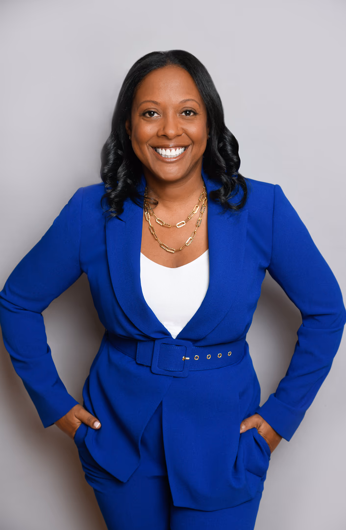 QuyNitta McDade