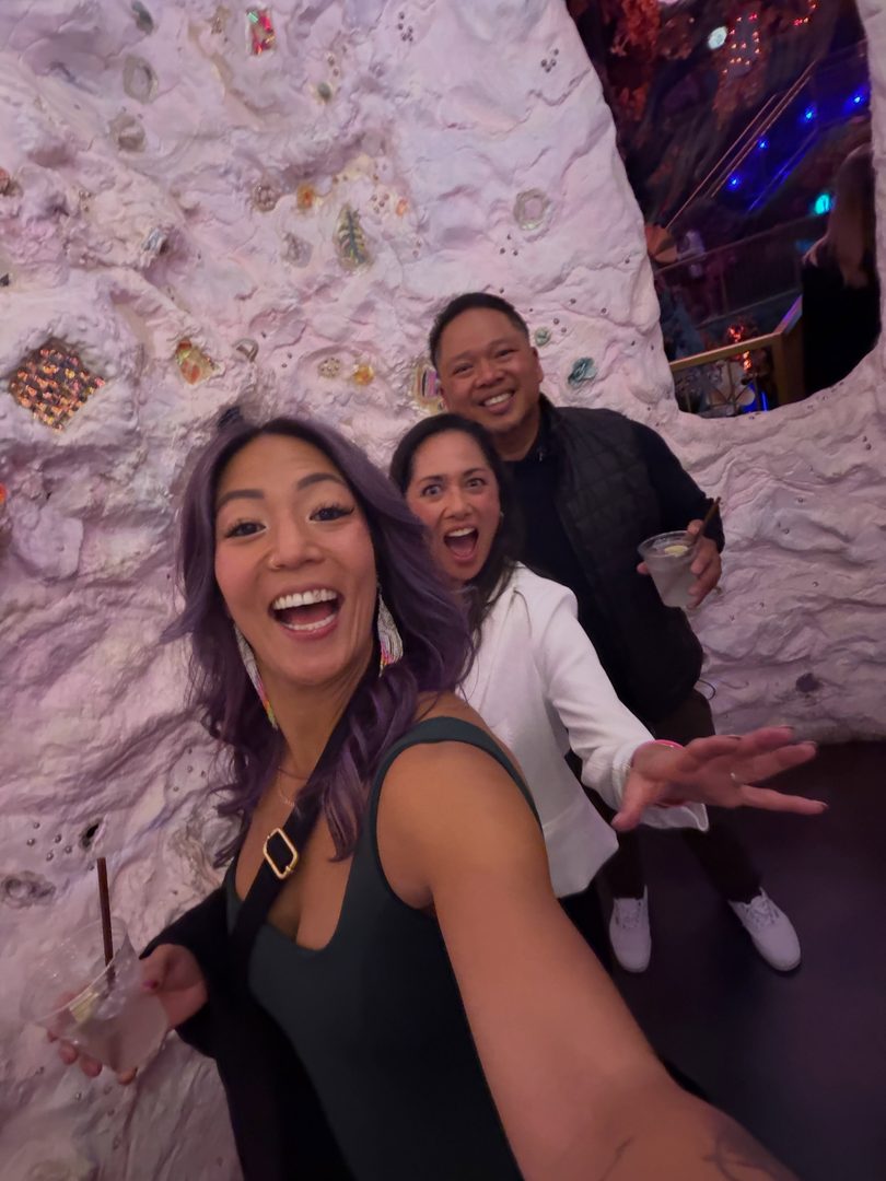Sell It 2026 💙 What an experience! Honored to learn from the former Head of Innovation & Creativity at Disney @duncanjwardle and the legendary @tonyhawk 🤯 Got to hang with undoubtedly the coolest agents from across the country and am now even better equipped to serve my people. Shoutout to @serhantcalifornia for rolling deep! 👊🏽