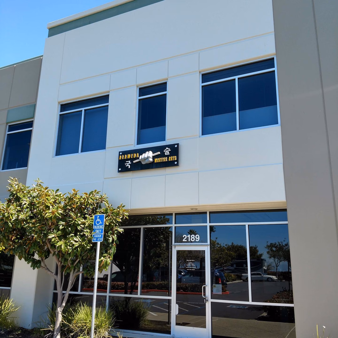 In this business to help clients sell, buy, and lease #commercialrealestate. This has definitely been a year to remind me why I’m in it. Double up 2021. Have a safe Xmas everyone!