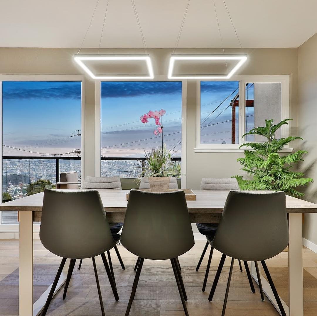 Just listed in Miraloma Park - 3 beds, 2 baths, extensively renovated with panoramic views!
.
.
. 
#justlisted #realestate #sanfrancisco #agentsofcompass #sfrealestate
