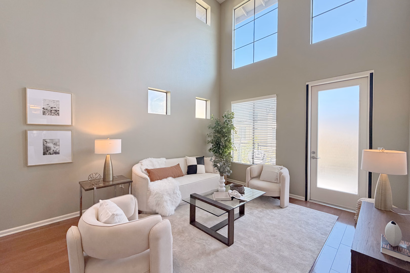 Luxurious Penthouse Condo in San Jose Japantown!