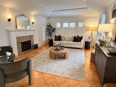 Beautiful fully detached single family home close to shopping, entertainment, schools and easy access to public transportation and 280 & 101 freeways.