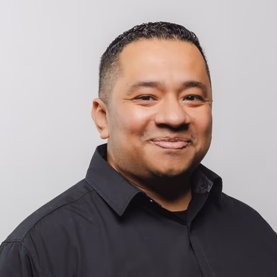 Victor H Reyes