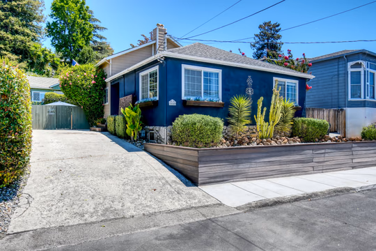 5 beds 3.5 bath in Ashland 