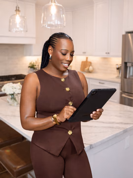 I’m 𝐄𝐫𝐢𝐜𝐚 𝐖𝐞𝐛𝐬𝐭𝐞𝐫, a Northern California real estate agent and proud mom of one, born in 𝐎𝐚𝐤𝐥𝐚𝐧𝐝 and raised throughout the 𝐁𝐚𝐲 𝐀𝐫𝐞𝐚. Having grown up in many different Bay Area communities gives me a genuine connection to the people, neighborhoods, and markets I serve.

I began my 𝐑𝐞𝐚𝐥 𝐄𝐬𝐭𝐚𝐭𝐞 journey in 𝟐𝟎𝟏𝟓 and later spent seven years at Kaiser Permanente before returning to the career I was always passionate about. In 𝟐𝟎𝟐𝟏, I became licensed in California and built my business from the ground up, using every challenge as motivation to grow, learn, and show up consistently for my clients.

Since becoming licensed, I’ve helped over 𝟓𝟎 𝐟𝐚𝐦𝐢𝐥𝐢𝐞𝐬 and closed $𝟐𝟎+ 𝐦𝐢𝐥𝐥𝐢𝐨𝐧 𝐢𝐧 𝐫𝐞𝐚𝐥 𝐞𝐬𝐭𝐚𝐭𝐞 𝐬𝐚𝐥𝐞𝐬, with most of my business coming from referrals and repeat clients. I truly enjoy helping people start new chapters, build generational wealth, and find a place that feels like home. 

I’m currently accepting new clients and would 𝐋𝐎𝐕𝐄 the opportunity to 𝐄𝐀𝐑𝐍 your trust and guide you through the process. 

𝐀𝐫𝐞 𝐲𝐨𝐮 𝐥𝐨𝐨𝐤𝐢𝐧𝐠 𝐭𝐨 𝐛𝐮𝐲 𝐨𝐫 𝐬𝐞𝐥𝐥 𝐚 𝐡𝐨𝐦𝐞? 

𝐂𝐥𝐢𝐜𝐤 𝐭𝐡𝐞 𝐥𝐢𝐧𝐤 𝐢𝐧 𝐦𝐲 𝐛𝐢𝐨 𝐟𝐨𝐫 𝐚 𝐅𝐑𝐄𝐄 𝐜𝐨𝐧𝐬𝐮𝐥𝐭𝐚𝐭𝐢𝐨𝐧. 𝐋𝐞𝐭’𝐬 𝐠𝐞𝐭 𝐬𝐭𝐚𝐫𝐭𝐞𝐝 𝐭𝐨𝐝𝐚𝐲. 

𝐄𝐫𝐢𝐜𝐚 𝐖𝐞𝐛𝐬𝐭𝐞𝐫 𝐑𝐞𝐚𝐥𝐭𝐨𝐫 𝐌𝐁𝐀 
𝐑𝐞𝐚𝐥𝐭𝐲 𝐎𝐧𝐞 𝐆𝐫𝐨𝐮𝐩 𝐄𝐥𝐢𝐭𝐞 
𝐃𝐑𝐄: 𝟎𝟐𝟏𝟓𝟏𝟖𝟒𝟕
☎️ 𝟓𝟏𝟎-𝟑𝟓𝟔-𝟕𝟔𝟗𝟎
📧 𝐄𝐫𝐢𝐜𝐚𝐰𝐞𝐛𝐬𝐭𝐞𝐫𝐫𝐞𝐚𝐥𝐭𝐲@𝐠𝐦𝐚𝐢𝐥.𝐜𝐨𝐦
💻 𝐄𝐫𝐢𝐜𝐚𝐰𝐞𝐛𝐬𝐭𝐞𝐫.𝐦𝐲𝐫𝐞𝐚𝐥𝐭𝐲𝐨𝐧𝐞𝐠𝐫𝐨𝐮𝐩.𝐜𝐨𝐦