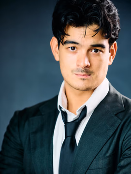 Formal headshot and round baby 

@mpalmaphoto