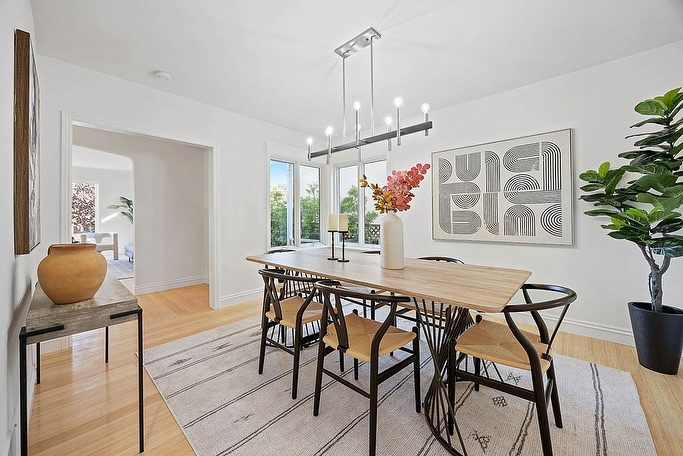 🔥🔥🔥#NewListing
136 Denslowe Drive, San Francisco
3BR 🛌 3BA 🛁｜ 2222 Sqft 
Offered at $1,875,000 

📲 Ann 650-576-2255 for more info

Listed by:
Fred Meng | DREIM DRE#01481268
Ann Chang | Sequoia Real Estate DRE#01476872

@sequoiarealestate #sanfrancisco #lakesidesf #realestate #forsale #realtorlife #openhouse #annchangrealtor #luxuryhomes